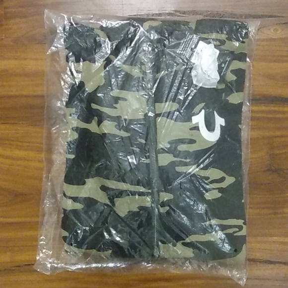 LARGE True Religion Camo Zip-Up Logo Hoodie NWT HTF - Picture 8 of 8